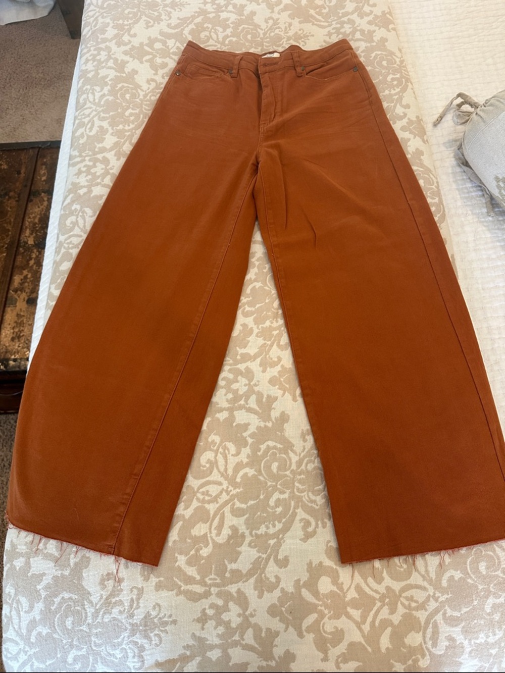 Easel- Wide-Leg Frayed HemHigh-Rise Women’s Jeans - Rust- Size Large